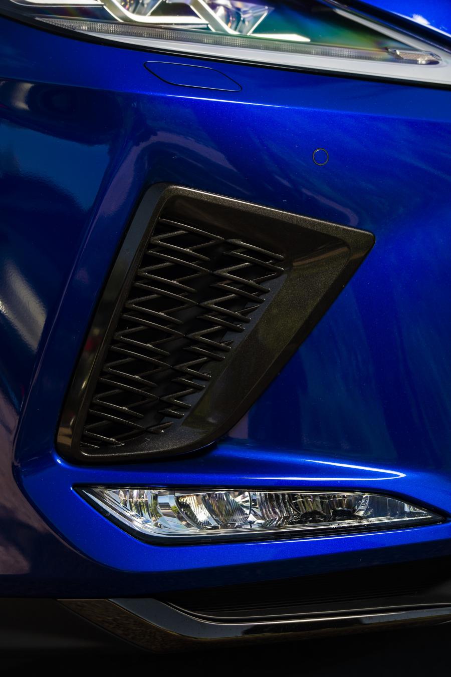 Детали экстерьера Lexus RX350 F-Sport 2019 года  (ZA) (фото 6 из 36)